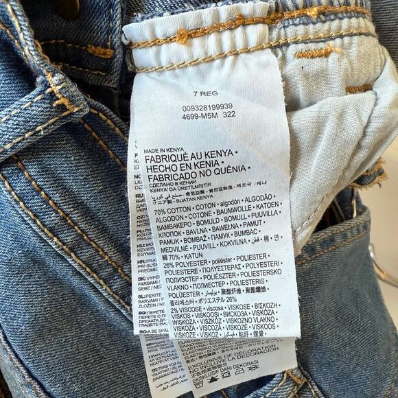 Levi's Girlfriend Denim Overalls Girls 7 - Picture 10 of 10